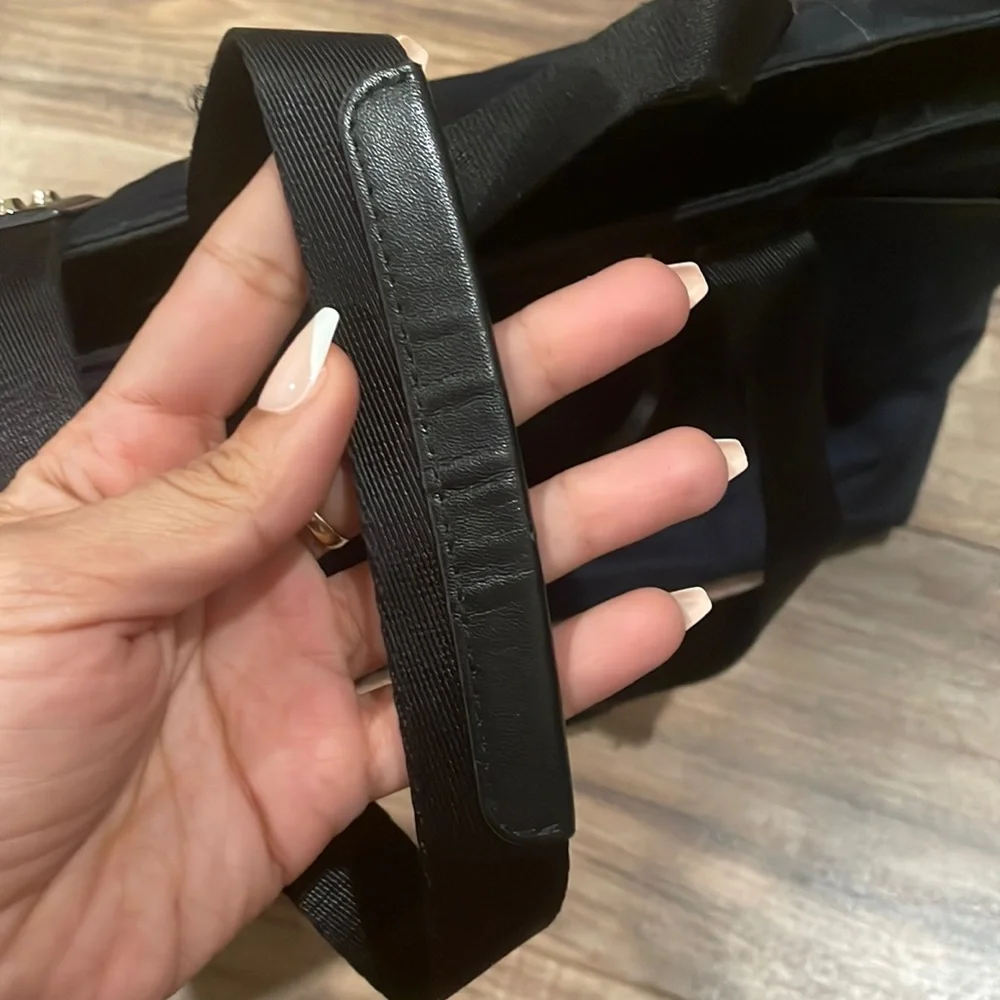 Michael Kors traveling tote bag - Picture 3 of 5